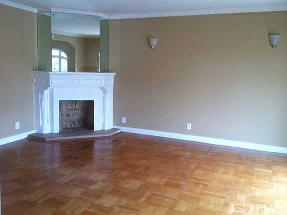 2nd image of 446 Paris St
