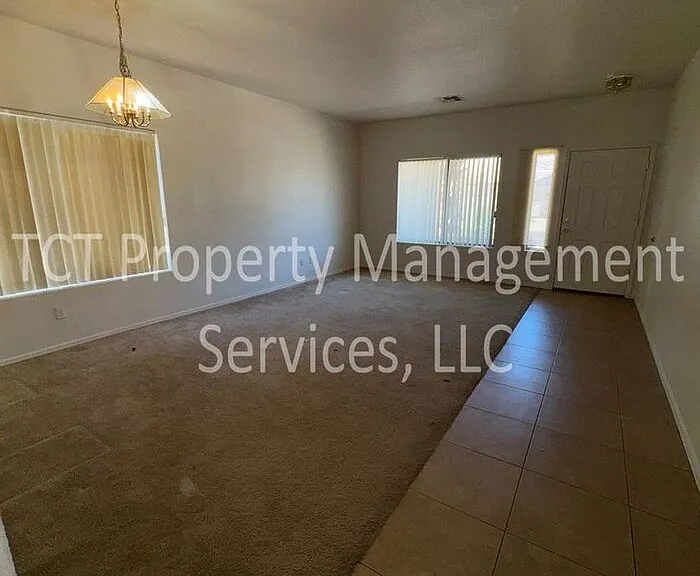 12827 W Modesto Dr — Photo 2