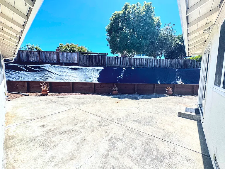 11 Christian Ct — Photo 25