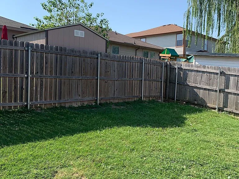 1434 Mission Hills Ln — Photo 24