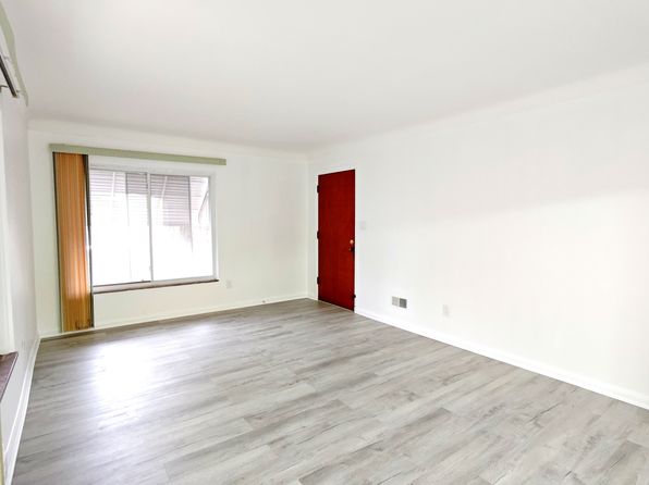 2940 W Central Ave #2