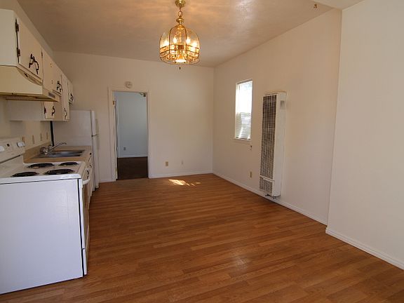 3rd image of 644 N Water Ave APT 3