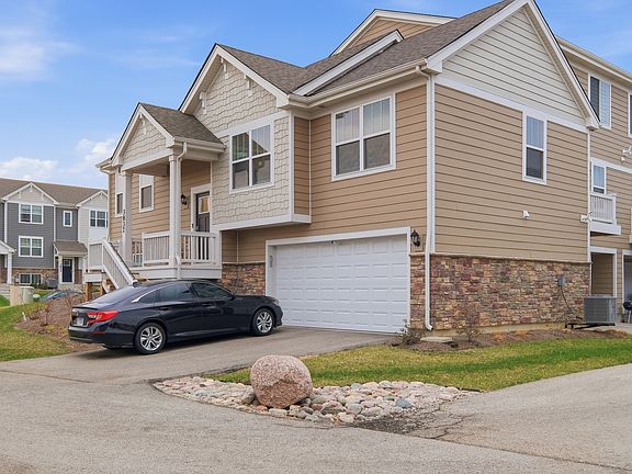 2nd image of 3837 Currant Ln