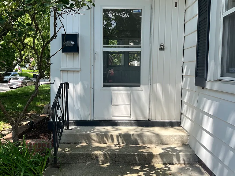 5219 Carrollton Ave — Photo 3