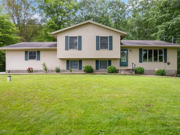 17747 Warwick Rd, Marshallville, OH 44645
