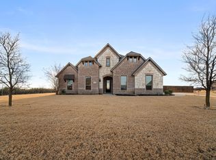 151 Evening Fire Dr, Waxahachie, TX 75165