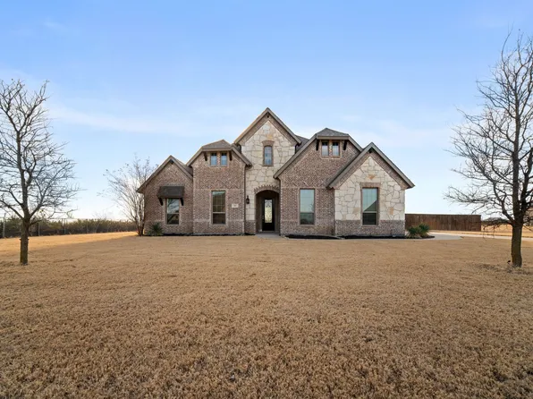 151 Evening Fire Dr, Waxahachie, TX 75165