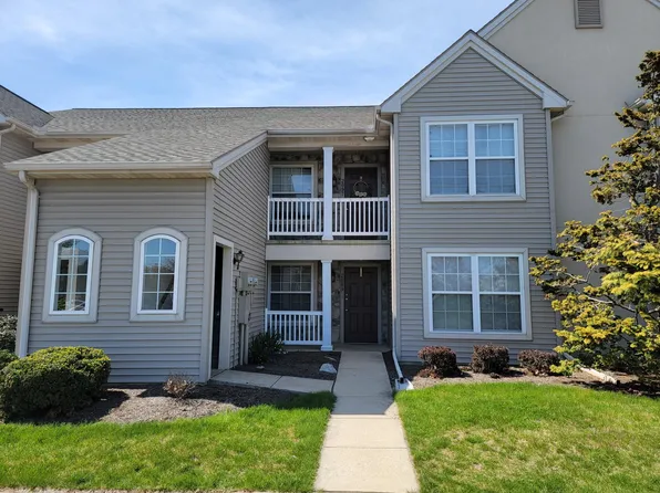 2097 Shady Oak Dr, Mount Joy, PA 17552