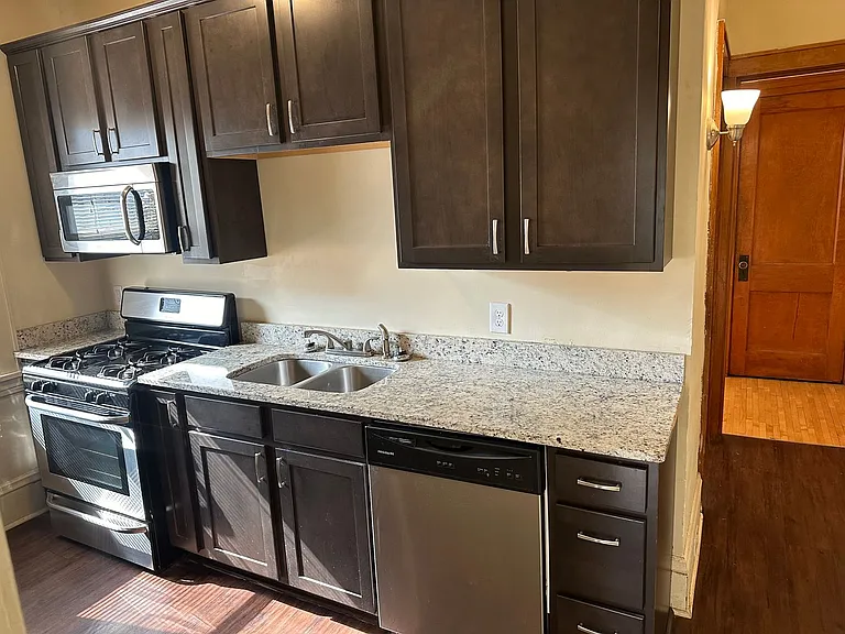 Lagoon Avenue Estates — Photo 11