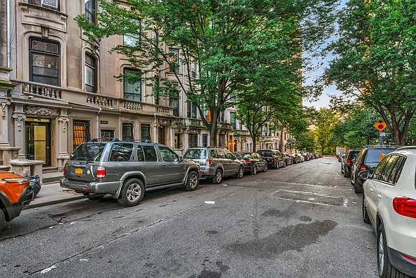 Rented by Douglas Elliman | media 10