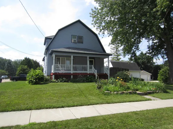 554 E Pearl St, Seymour, WI 54165