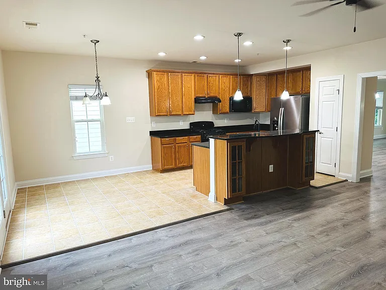 343 Community Center Ave — Photo 9