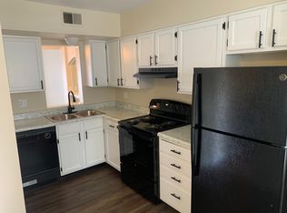 12 County Seat, Batavia, OH 45103