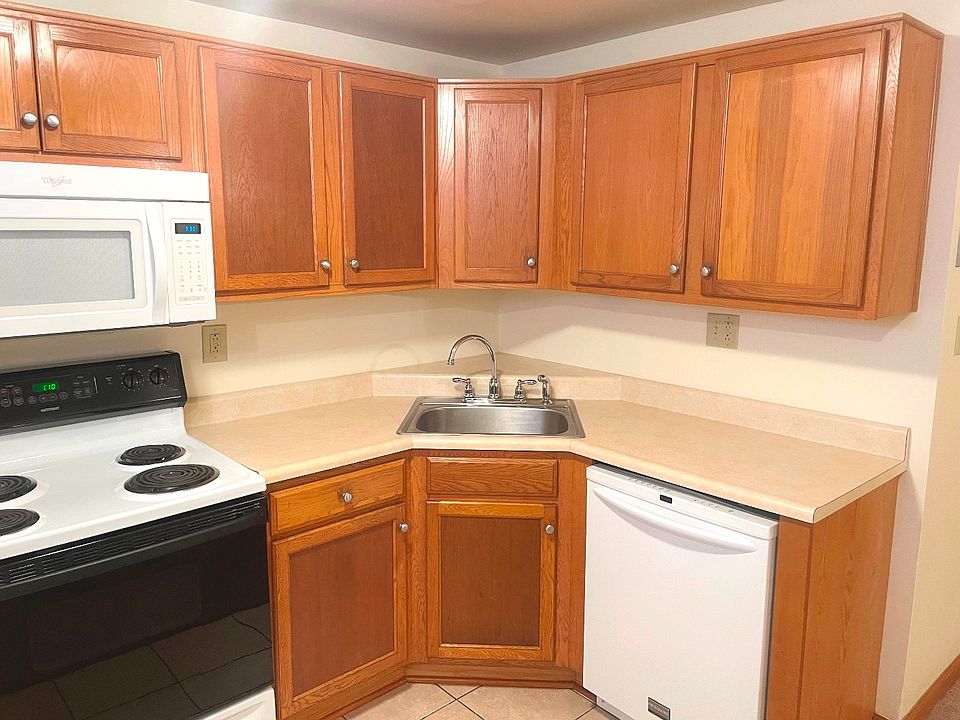 1st image of 650 George St APT 6