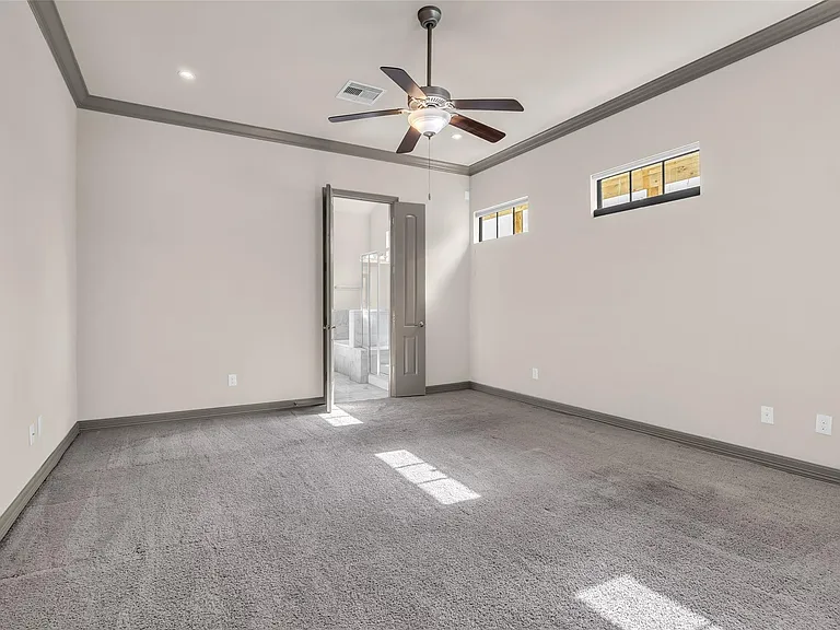 1535 Woodbend Park W — Photo 23