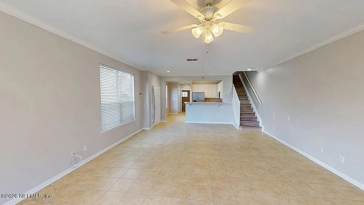 3 bed, 2.5 bath, 1659 sqft, $1,950 — Photo 4