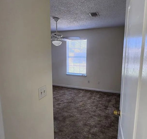 2318 Beech St — Photo 14