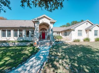 404 Fox Crossing, Burnet, TX 78611