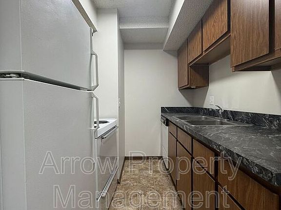 4th image of 1411 D St APT 9
