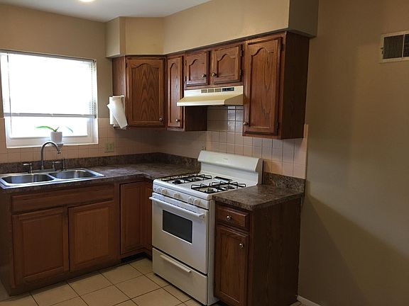 4th image of 427 Eichelberger St