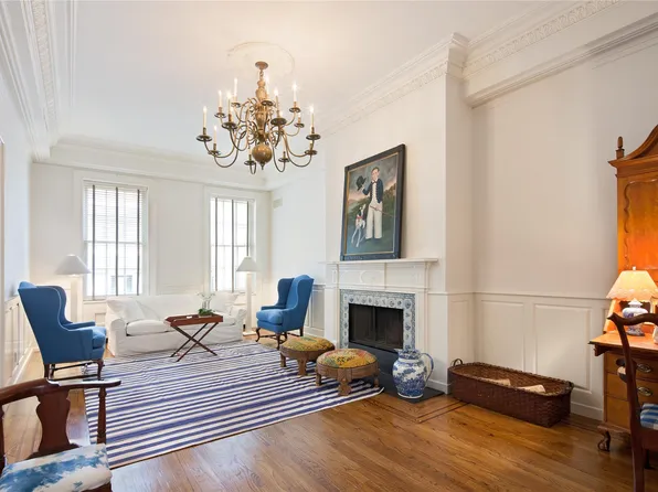 152 Waverly Place image 1 of 11