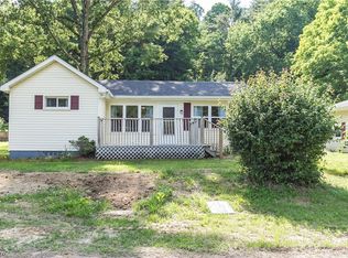 3992 Irish Run Rd SE, Dennison, OH 44621