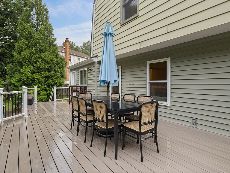 3366 Taleen Ct — Photo 36