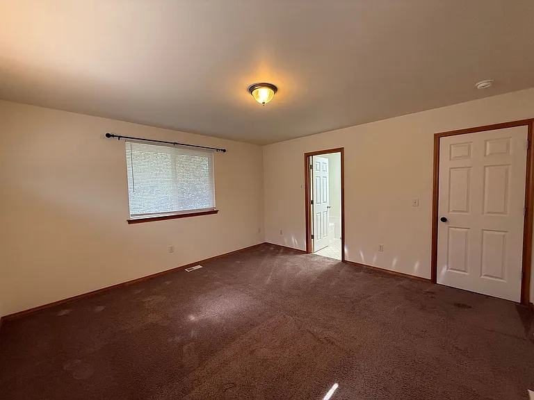18230 28th Dr SE — Photo 34