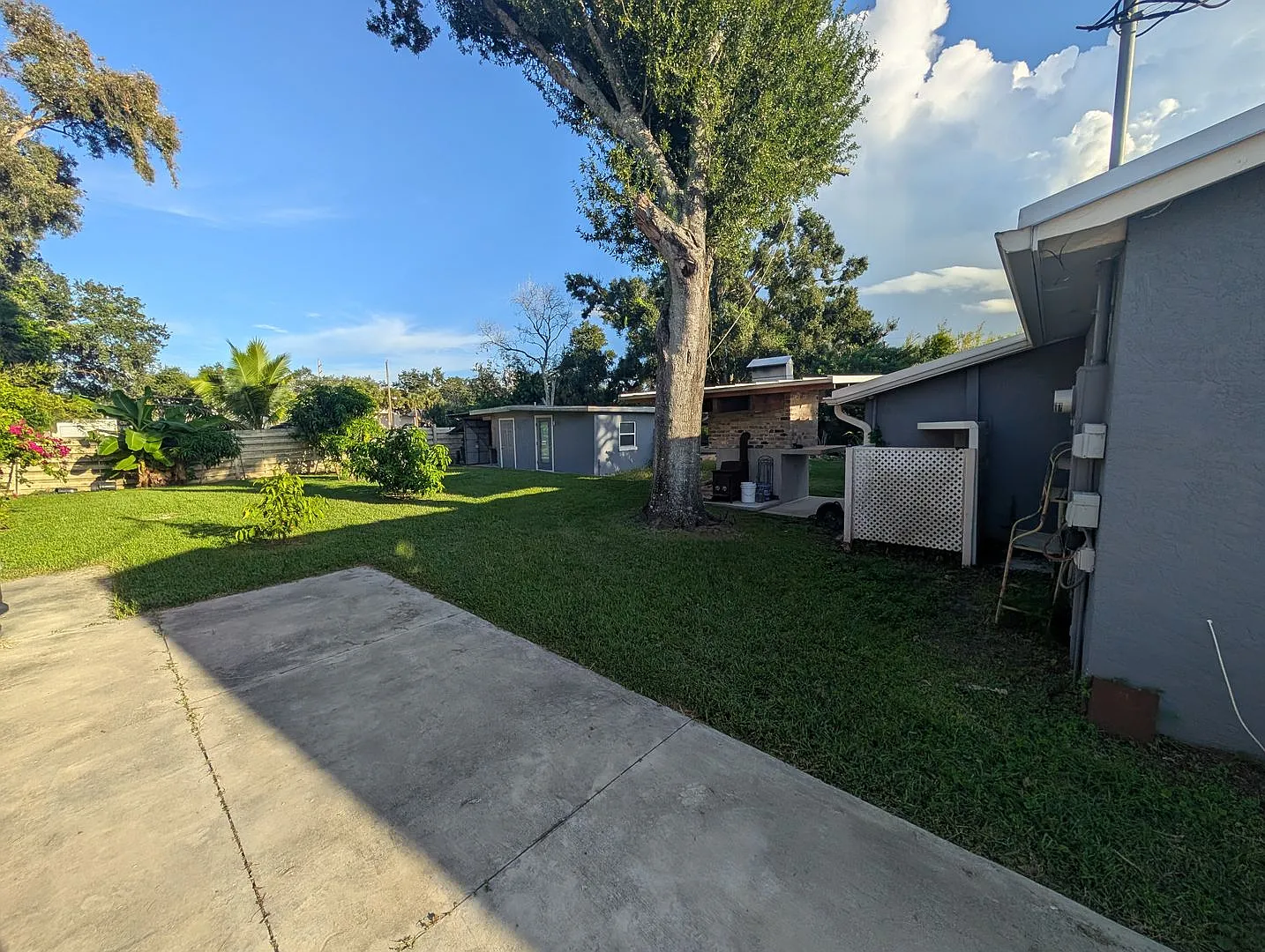 Charming Sarasota Home with Guest House, Extra Storage, and Plenty of Parking! — Photo 4