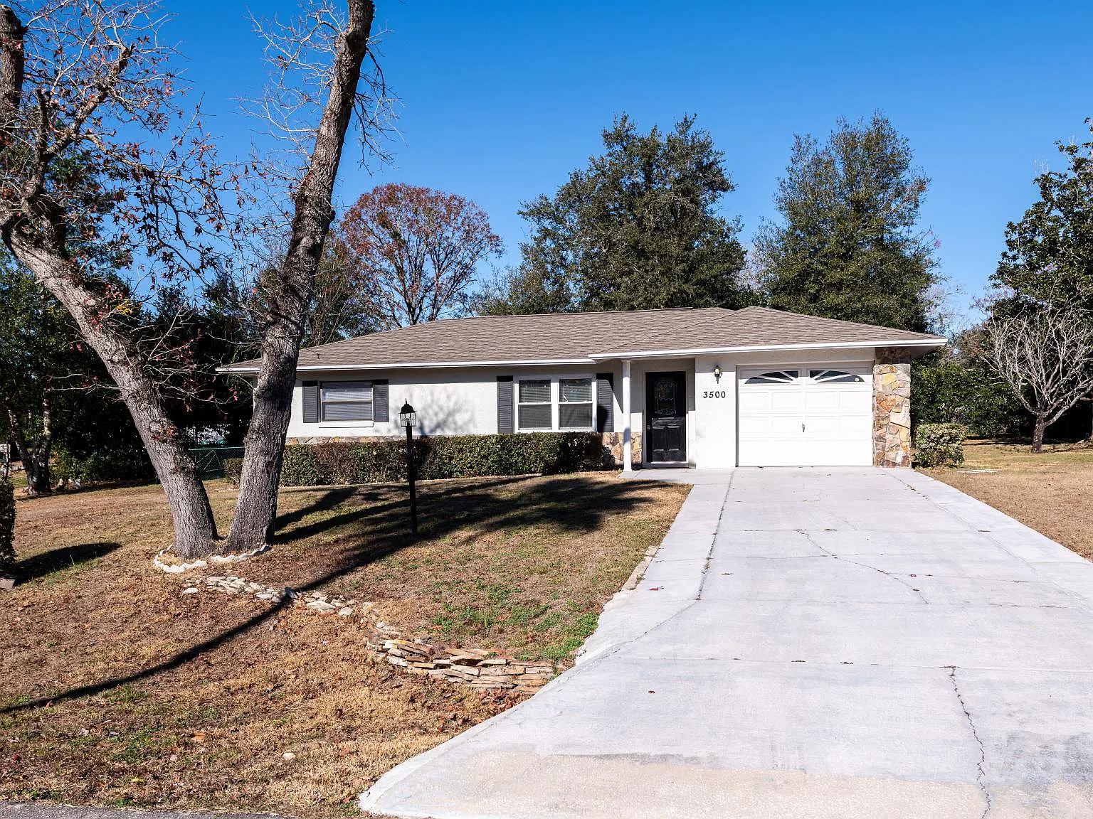 3500 N Honeylocust Dr — Photo 1