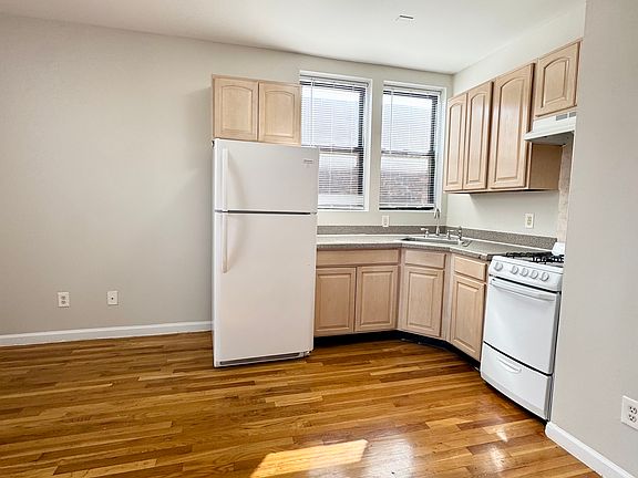 2nd image of 5110 Palisade Ave #6B