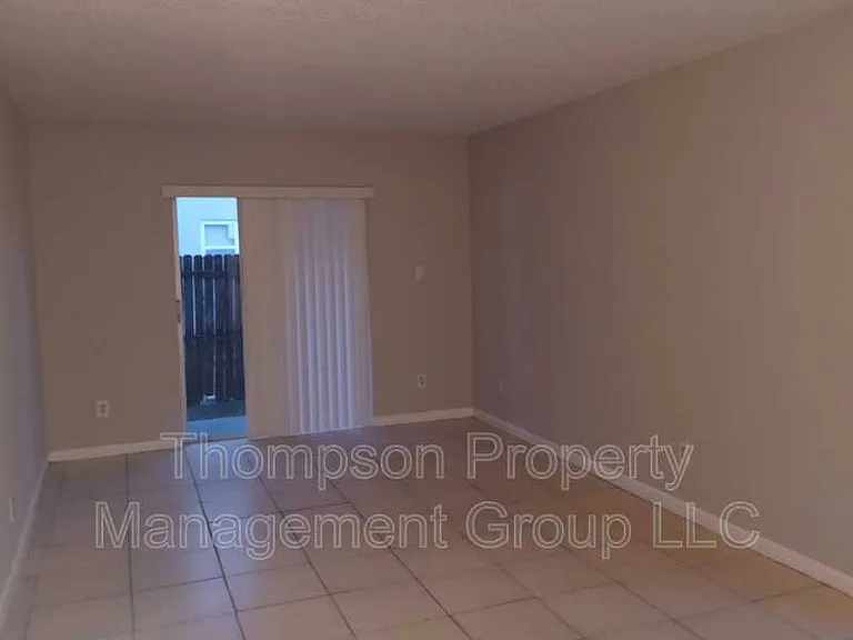 1508 E 127th Ave — Photo 2