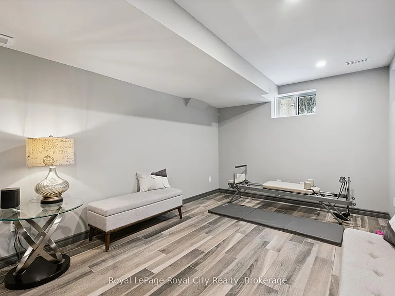 36 Emily St — Photo 31
