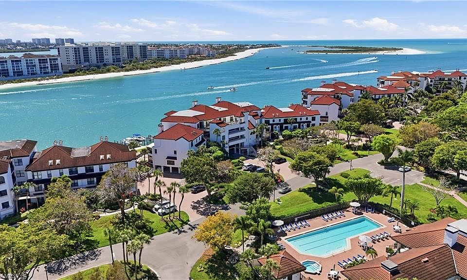 1st image of 309 La Peninsula BLVD #309