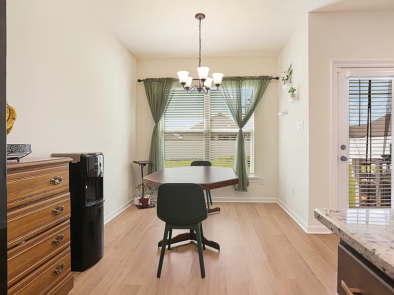 39511 Auster Ln — Photo 13