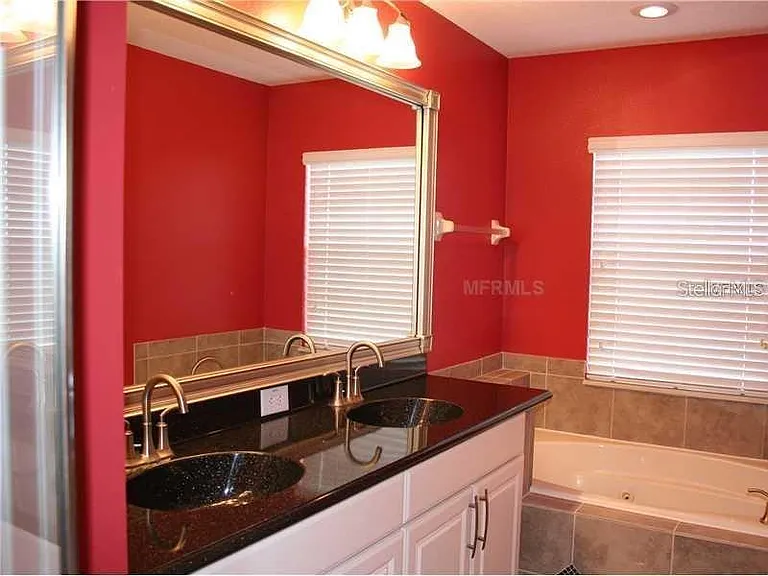 3939 Cesare St — Photo 5