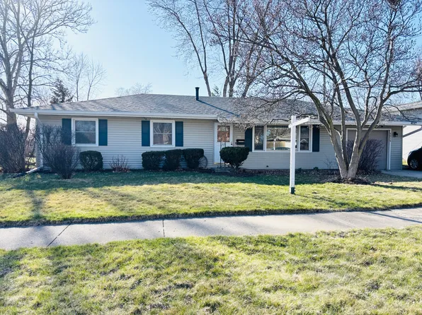 1311 Amber Dr, Montgomery, IL 60538