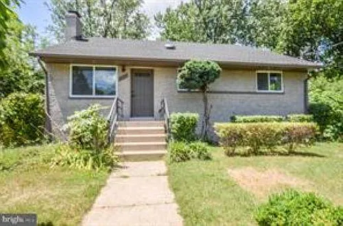 6243 Williamsburg Blvd Photo 1