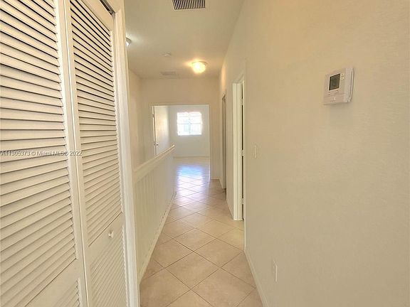 5th image of 10763 NW 83rd Ter #326