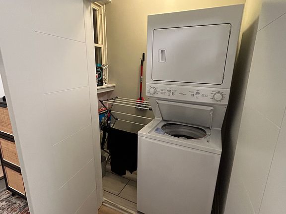 5th image of 2119 N Campbell Ave APT 1F