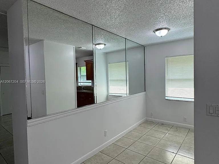 1746 3rd Ave N #10 — Photo 6
