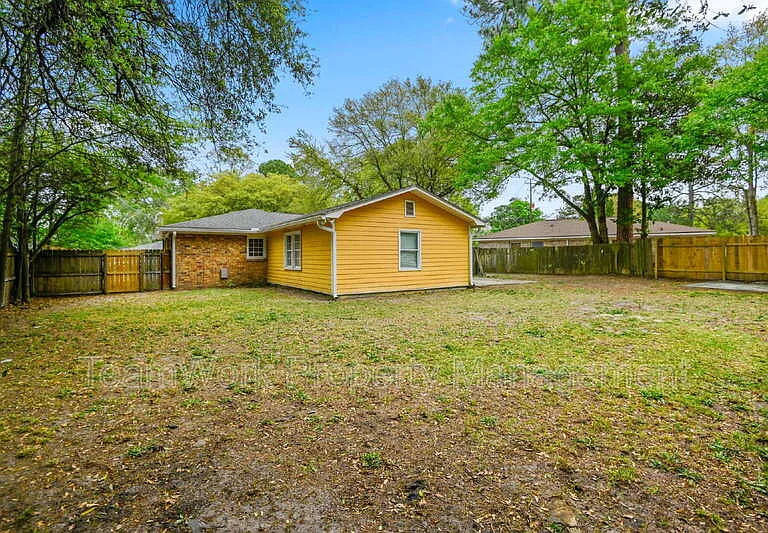 4467 Donwood Cir — Photo 8