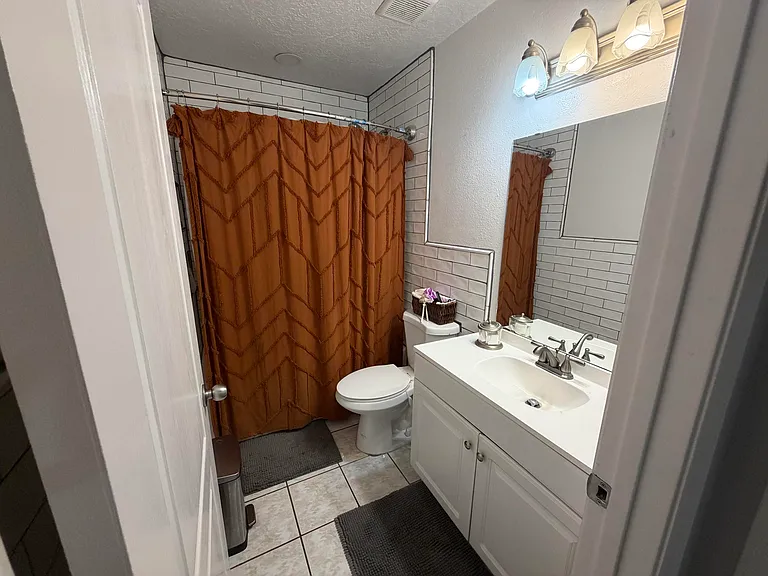 1008 Harrison Dr NE — Photo 8