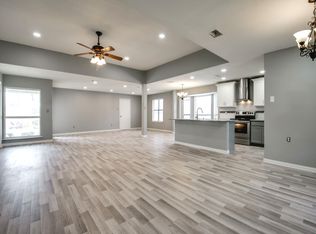 2236 Big Bend Dr, Carrollton, TX 75007
