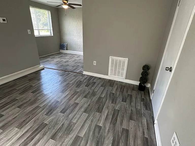 1114 S Aspen St — Photo 42