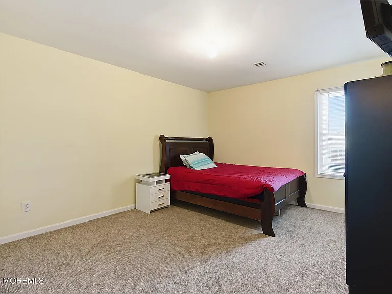 21 Potomac Ct — Photo 13