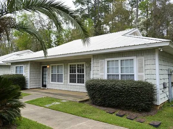 The Cottages at Rumba