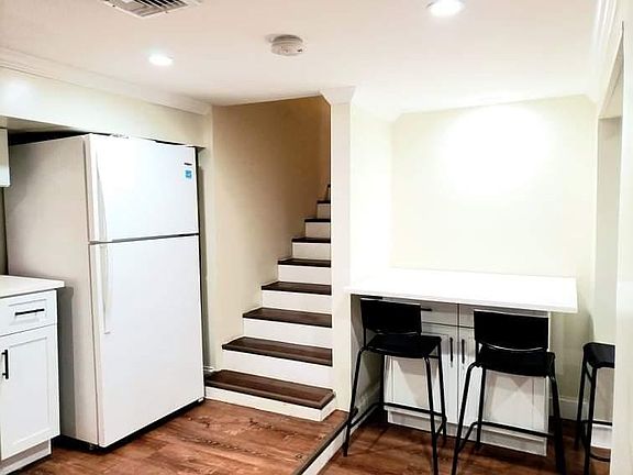 Unit 1 ground floor kitchen