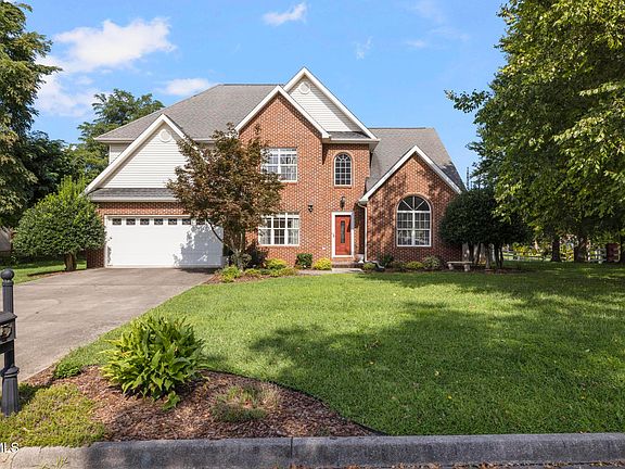 3rd image of 102 Ridgeview Meadows Dr