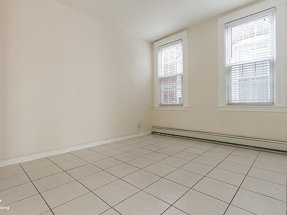 5th image of 1320 44th St